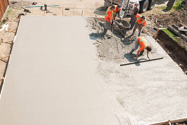 Best Commercial Concrete Contractor  in Jasonville, IN